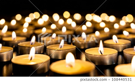 A large number of candles that glow in the dark_02_AI generated image 108440531