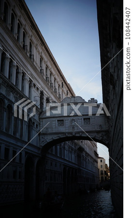 Bridge of Sighs in Venice (vertical) Bridge of Sighs in Venice (vertical) 108442407