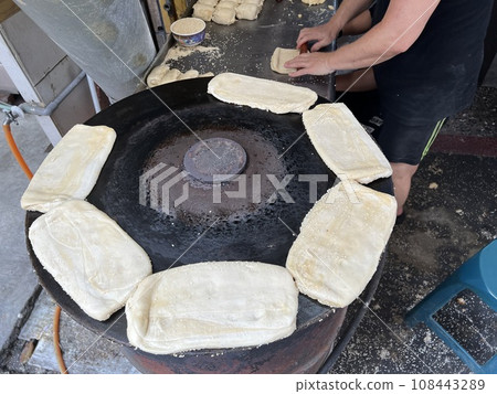 製作燒餅過程 108443289
