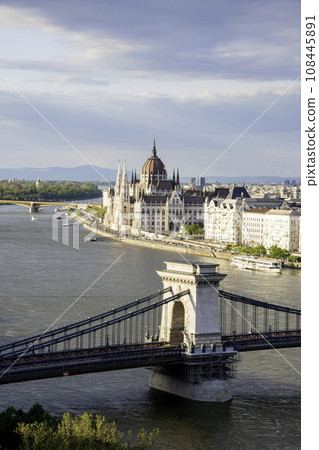 匈牙利布達佩斯風景 108445891