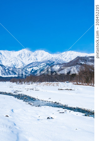 Hakuba Village in winter: View of the Northern Alps 108452205