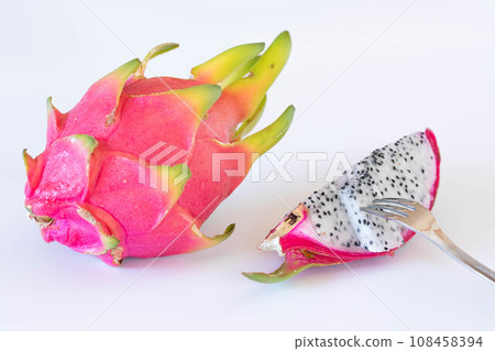 freshly cut dragon fruit freshly cut dragon fruit 108458394