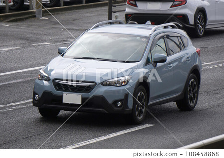 SUV 多用途車道路駕駛 108458868