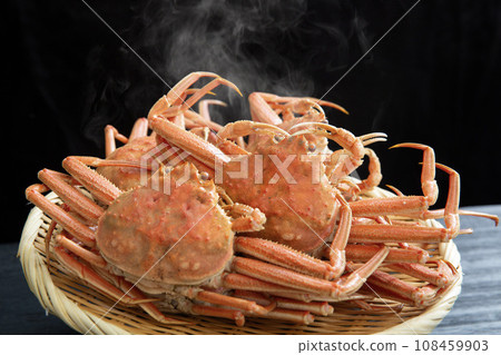 鮮煮紅蟹、巨型雪蟹 108459903