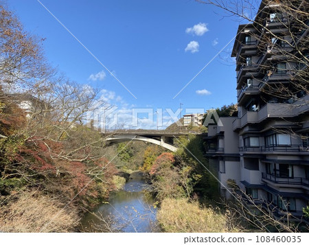 秋天的河流和風景 108460035