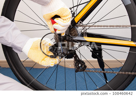 自行車後變速器(變速箱)的調整、檢查與維護 自行車後變速器(變速箱)的調整、檢查與維護 108460642