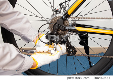 自行車後變速器(變速箱)的調整、檢查與維護 自行車後變速器(變速箱)的調整、檢查與維護 108460644