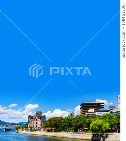 The Atomic Bomb Dome is a building that conveys the tragedy of the atomic bomb dropped on Hiroshima [Scenery of Hiroshima] 108461836