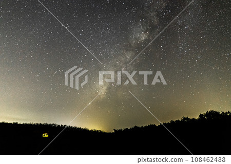 Image of the Milky Way in the sky 108462488