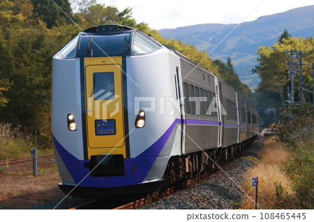 Hakodate Main Line Kiha 261 108465445