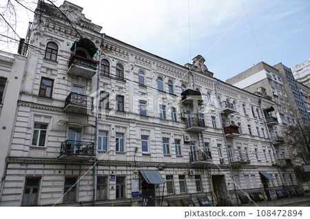Kiev, Ukraine April 27, 2021: Old post-war building erected by captive Nazis in the city of Kiev Kiev, Ukraine April 27, 2021: Old post-war building erected by captive Nazis in the city of Kiev 108472894