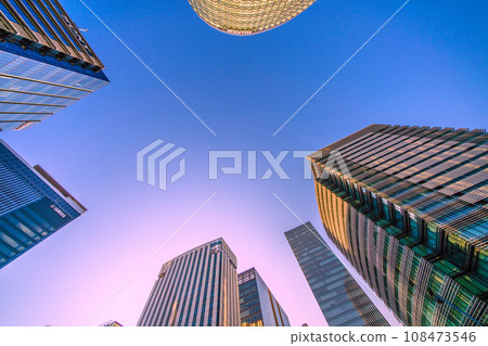 日本橫濱市景新摩天大樓...橫濱交響樂的誕生...新高島站前的建築進入輝煌時代=11月2日 日本橫濱市景新摩天大樓...橫濱交響樂的誕生...新高島站前的建築進入輝煌時代=11月2日 108473546