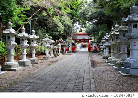 生須神社位於東國三大神社之一的神棲。 108476934