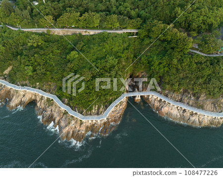 Trail on seaside mountain landscape 108477226