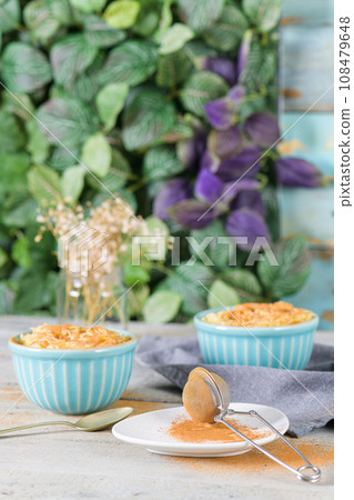 Aletria vermicelli pudding 108479648