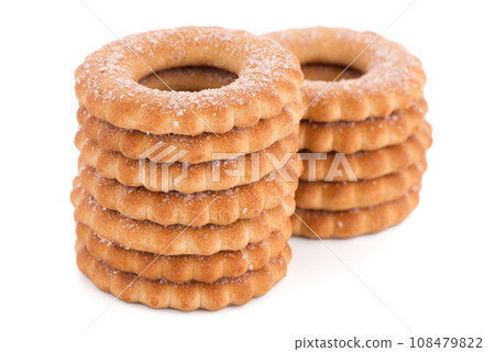 Rings biscuits 108479822