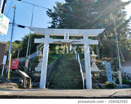 Torii of Yashiro Shrine, Kamishima, Toba City, Mie Prefecture Torii of Yashiro Shrine, Kamishima, Toba City, Mie Prefecture 108482092