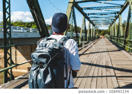 Traveler man with camera Traveler man with camera 108491154