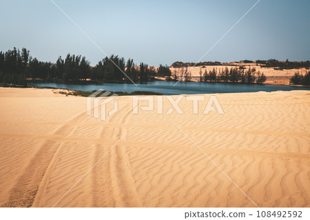 White sand dune desert in Mui Ne 108492592