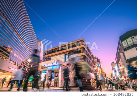 Yokohama cityscape in Japan November. National average/Decrease for 7 consecutive weeks↓…View of Yokohama Station, Yokohama Ekimae Parnad ST, etc. Yokohama cityscape in Japan November. National average/Decrease for 7 consecutive weeks↓…View of Yokohama Station, Yokohama Ekimae Parnad ST, etc. 108492825