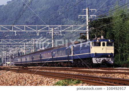 返鄉特快列車雲仙在山崎附近運行 108492917