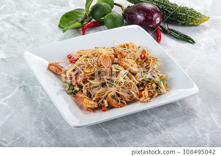 Thai Spicy Vermicelli Salad with Prawns Thai Spicy Vermicelli Salad with Prawns 108495042