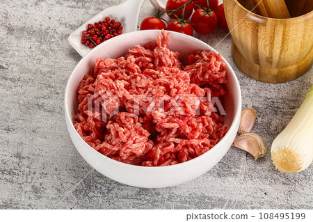 Minced beef meat in the bowl Minced beef meat in the bowl 108495199
