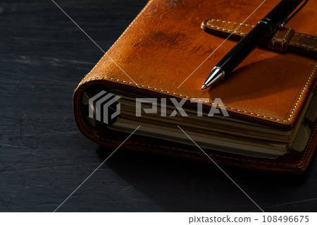 System notebook and pen System notebook and pen 108496675