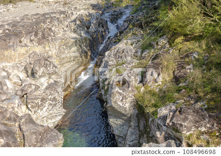 崇拜瀑布 108496698