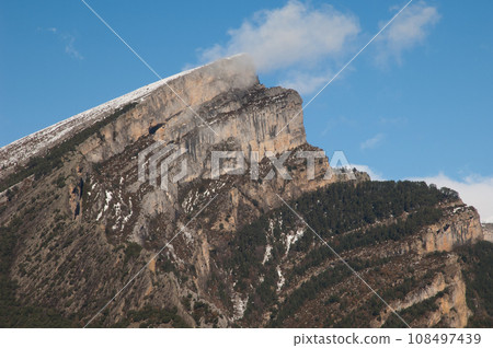 Mondoto peak. Mondoto peak. 108497439
