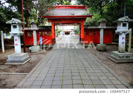 生須神社位於東國三大神社之一的神棲。 生須神社位於東國三大神社之一的神棲。 108497527