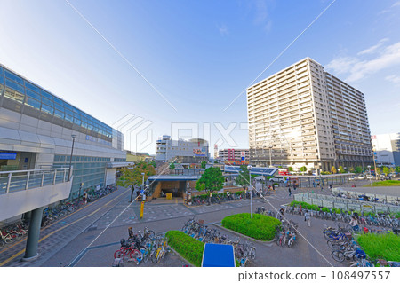 [大阪府]10月：大日站前的街景 108497557