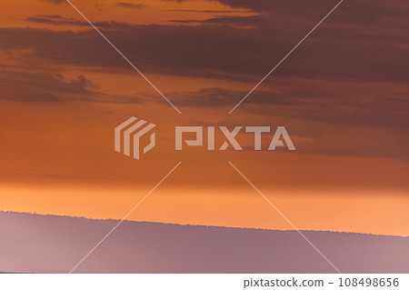 Kenya Landscape Sunset Sunrise Sundowner Wildlife animals savannah grassland wilderness hill shrubs great rift valley maasai mara national game reserve narok county kenya east africa 108498656