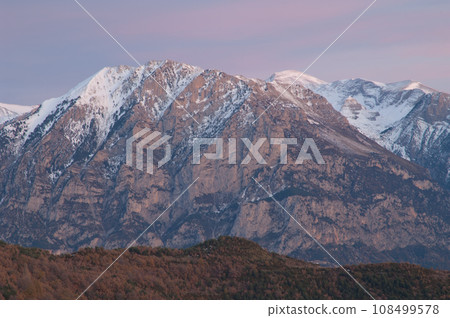Mountains at sunset. 108499578