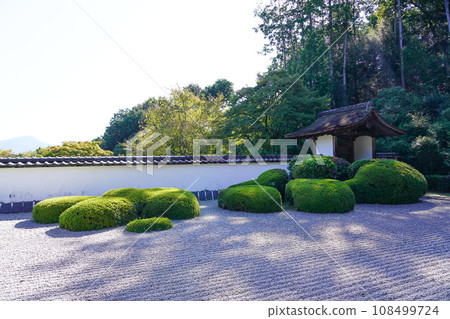 京都正傳寺(北條枯山水的前庭、比叡山借景庭園) 京都正傳寺(北條枯山水的前庭、比叡山借景庭園) 108499724