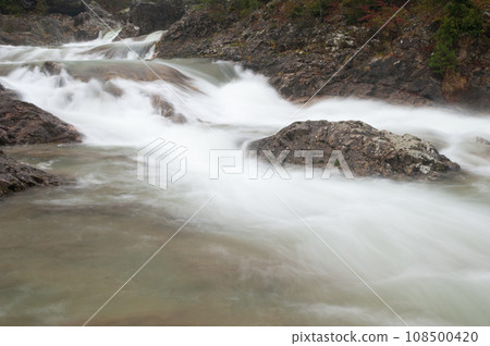 Bellos River. 108500420