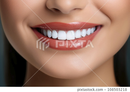 Beautiful young woman with healthy teeth 108503218