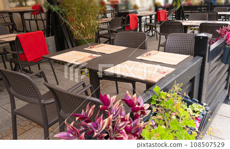 Street Restaurant Table, Empty Cafe Tables, Bar Terrace, Outdoor Restaurants, Outside Trattoria 108507529