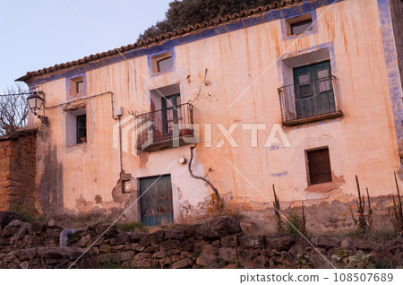 House. House. 108507689