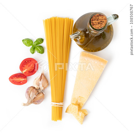Bunch of spaghetti 108508767