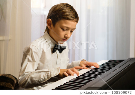 Young Pianist Home Recital 108509072