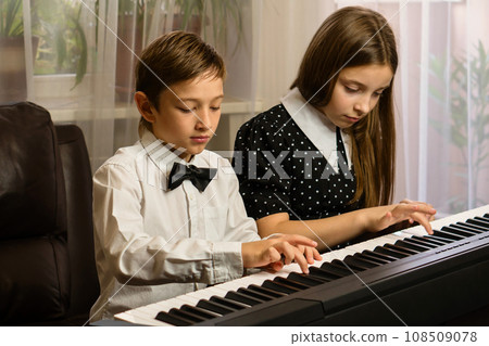 Young Pianist Home Recital 108509078
