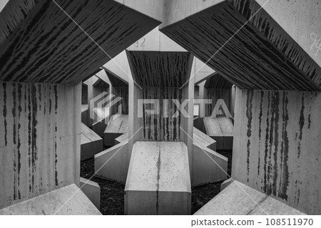 不同的空間 108511970