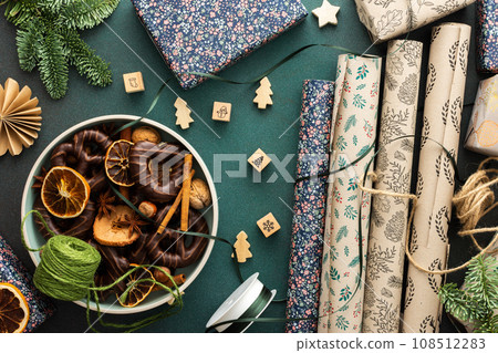 Christmas gift wrapping 108512283