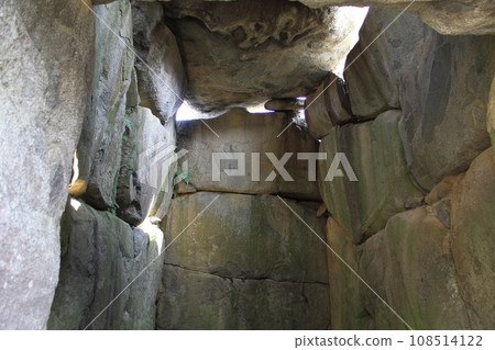 秋日奈良飛鳥村的石舞台古墳 秋日奈良飛鳥村的石舞台古墳 108514122