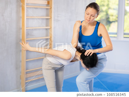 women perform elbow blow women perform elbow blow 108516345