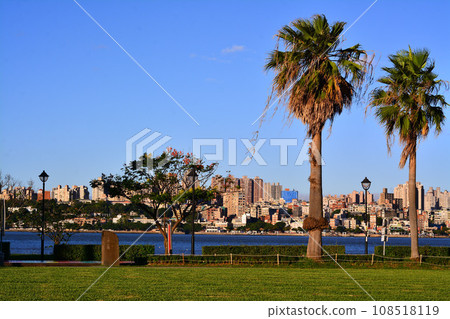 黃昏淡水河邊 108518119