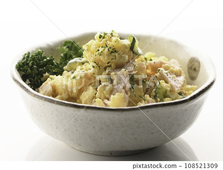 馬鈴薯沙拉，一道標準的馬鈴薯菜 108521309