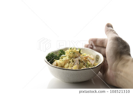 Potato salad, a standard potato dish 108521310