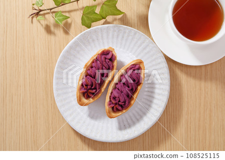 Red potato tart Red potato tart 108525115